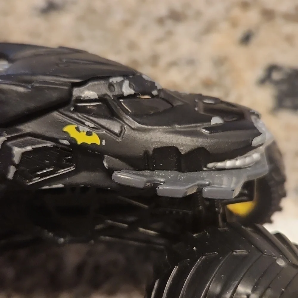 Batman car monster truck spin Master